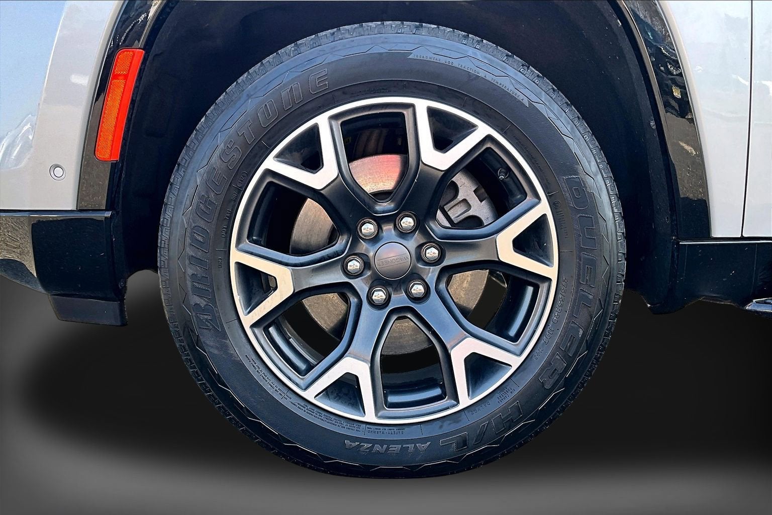 2024 Jeep Wagoneer L Series III