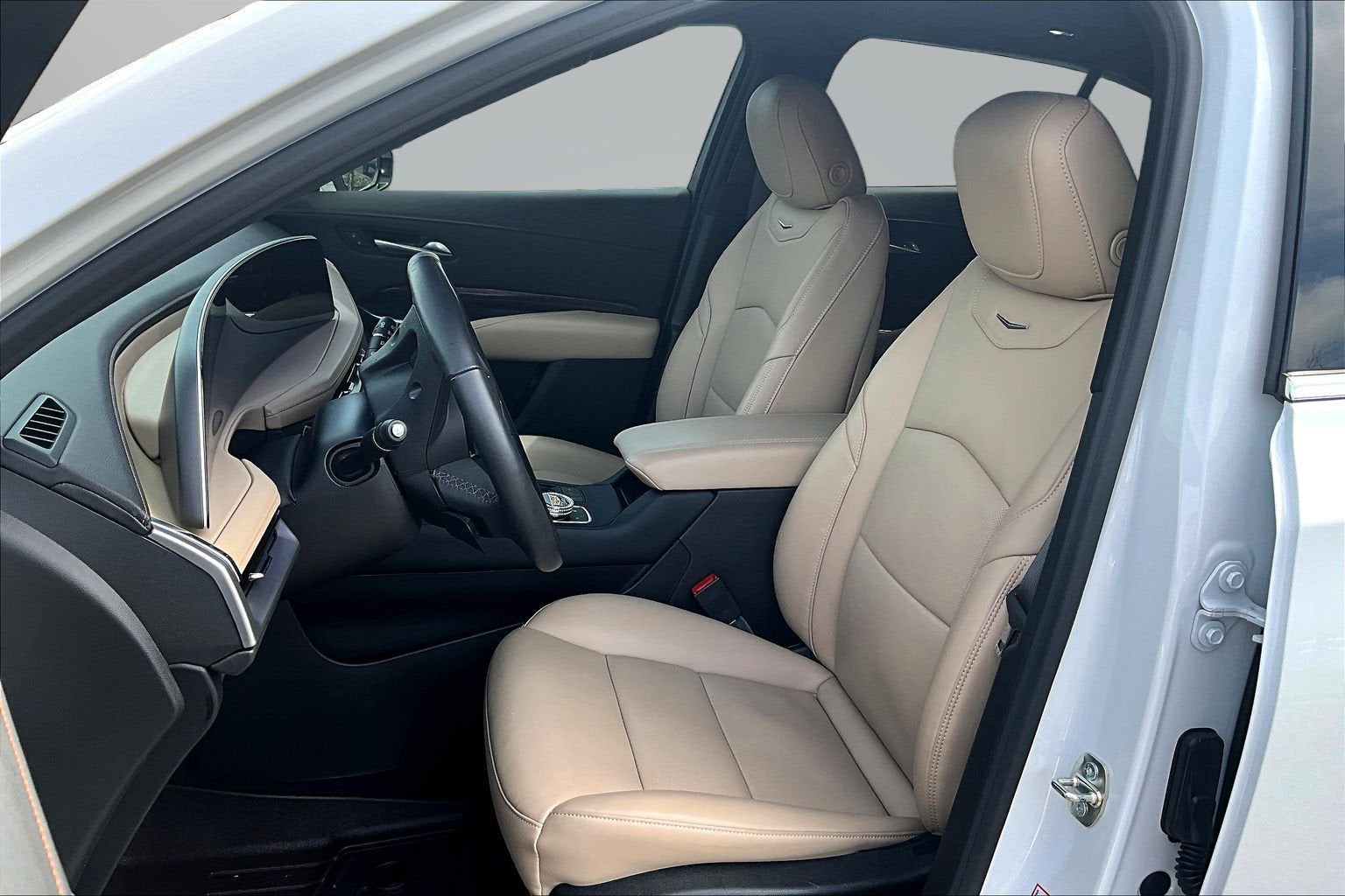 2024 Cadillac XT4 AWD Premium Luxury