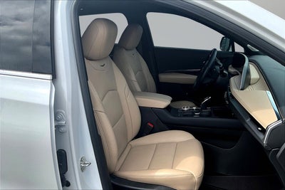 2024 Cadillac XT4 AWD Premium Luxury