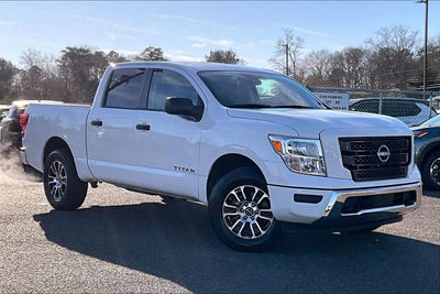 2024 Nissan Titan SV
