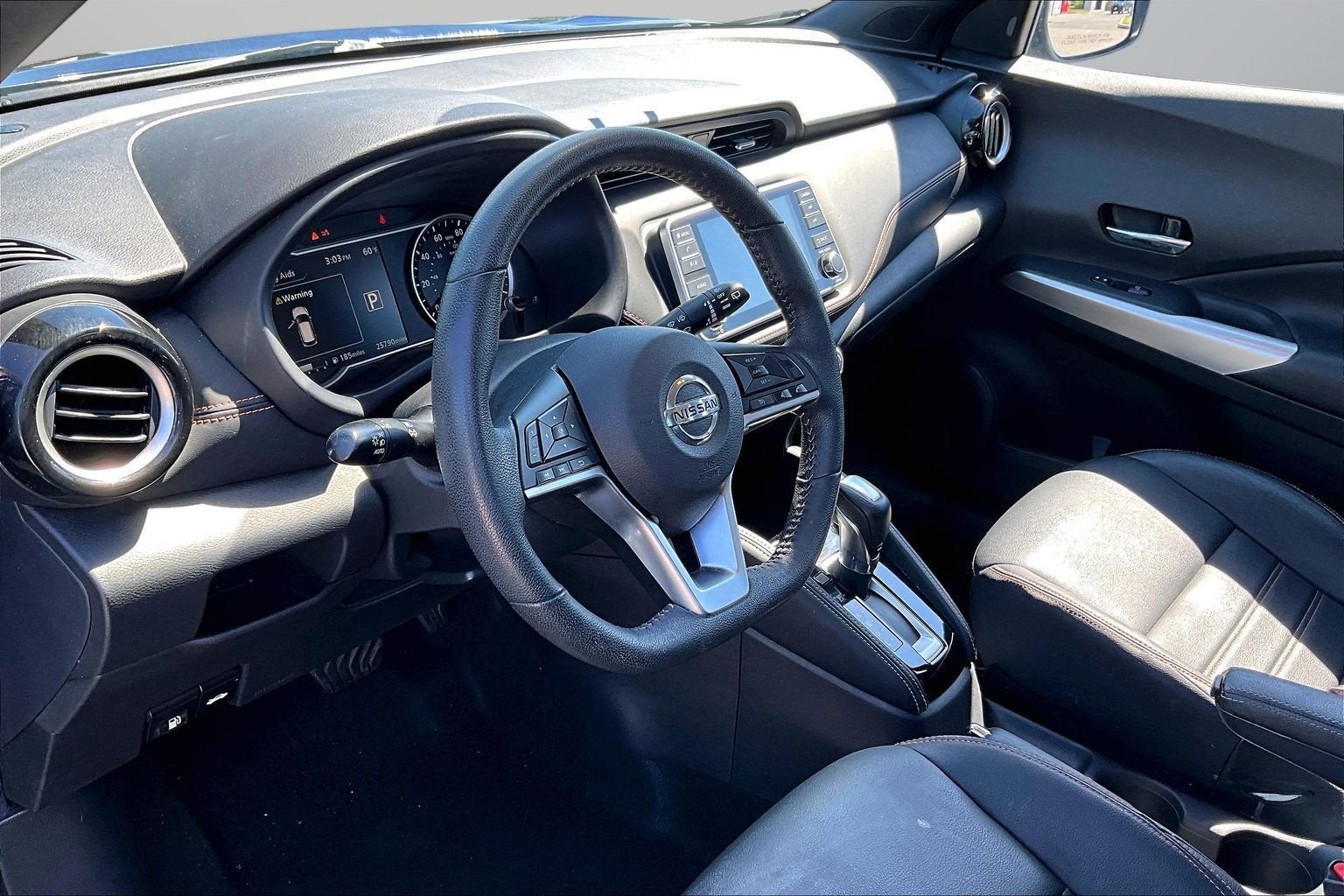 2020 Nissan Kicks SR