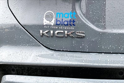2023 Nissan Kicks SR