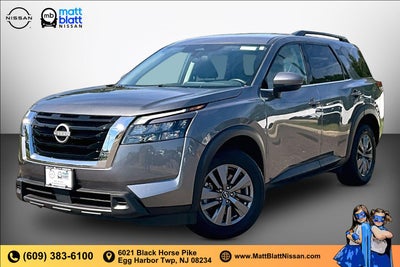 2025 Nissan Pathfinder SV