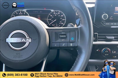 2025 Nissan Pathfinder SV