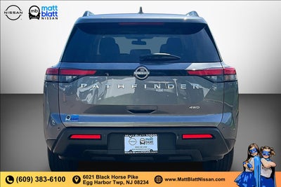 2025 Nissan Pathfinder SV