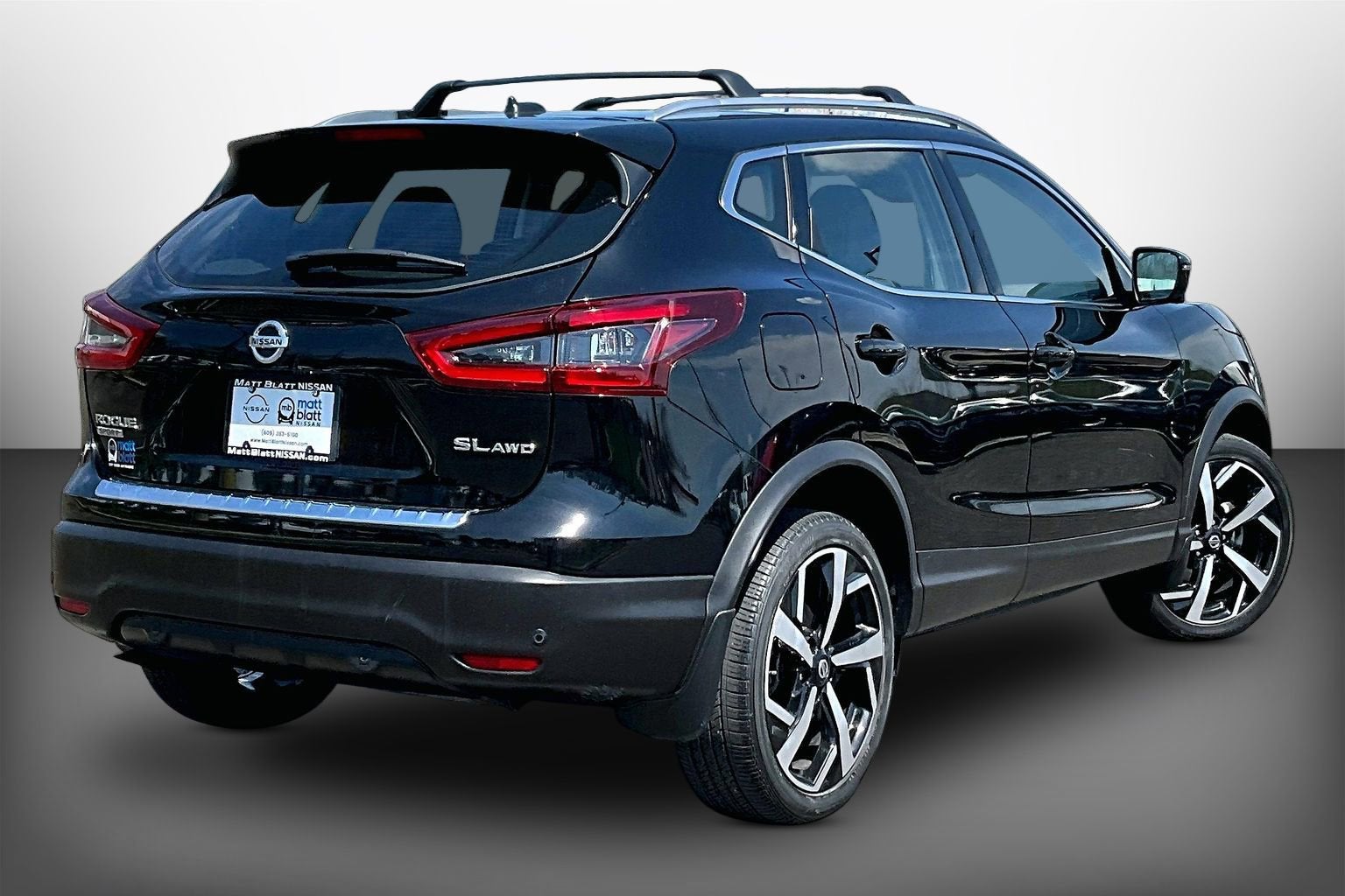 2022 Nissan Rogue Sport SL