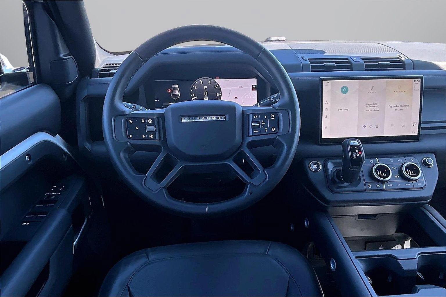 2025 Land Rover Defender X-Dynamic SE