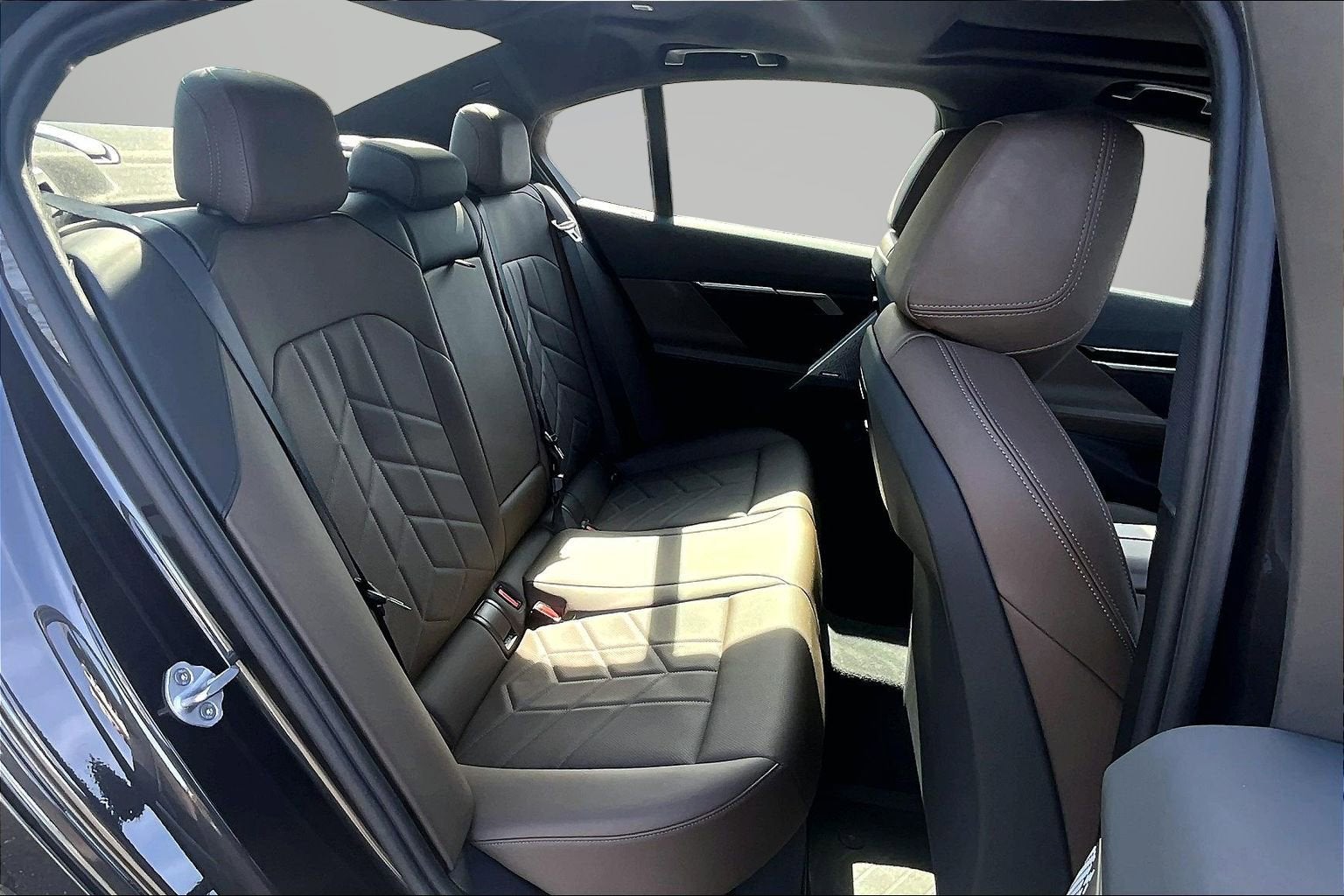 2025 BMW 5 Series 530i xDrive