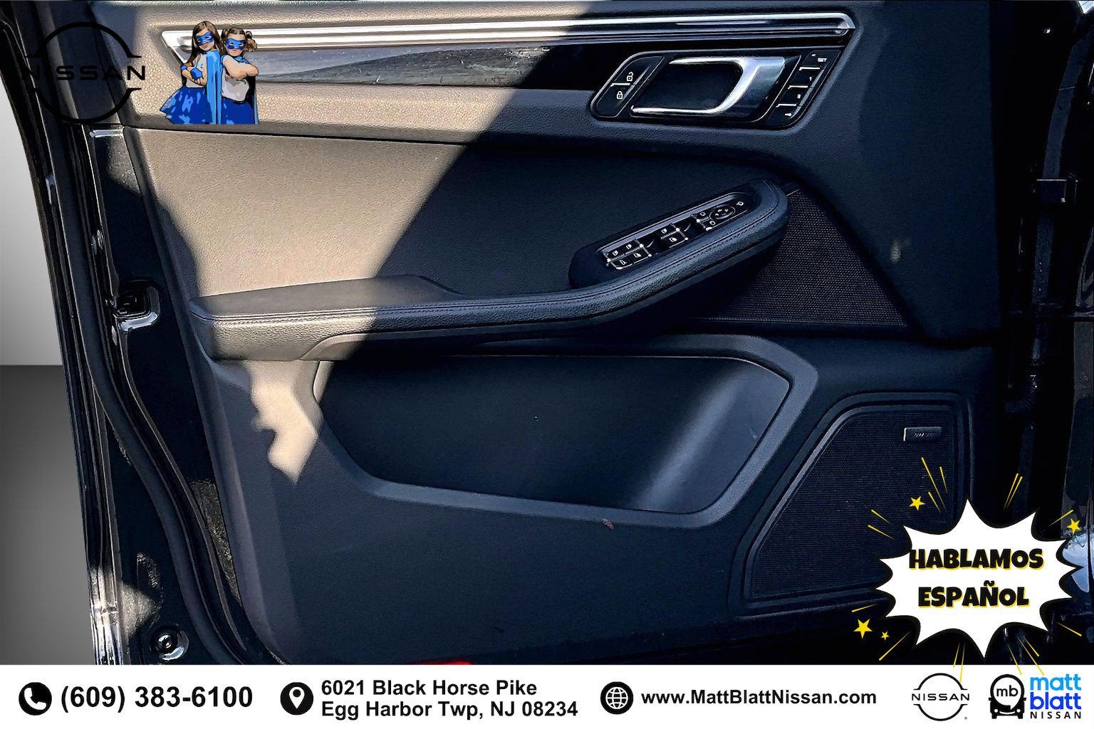 2023 Porsche Macan Base