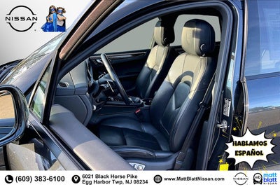 2023 Porsche Macan Base