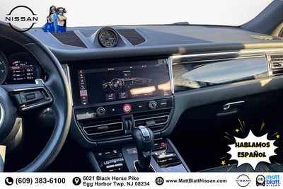 2023 Porsche Macan Base