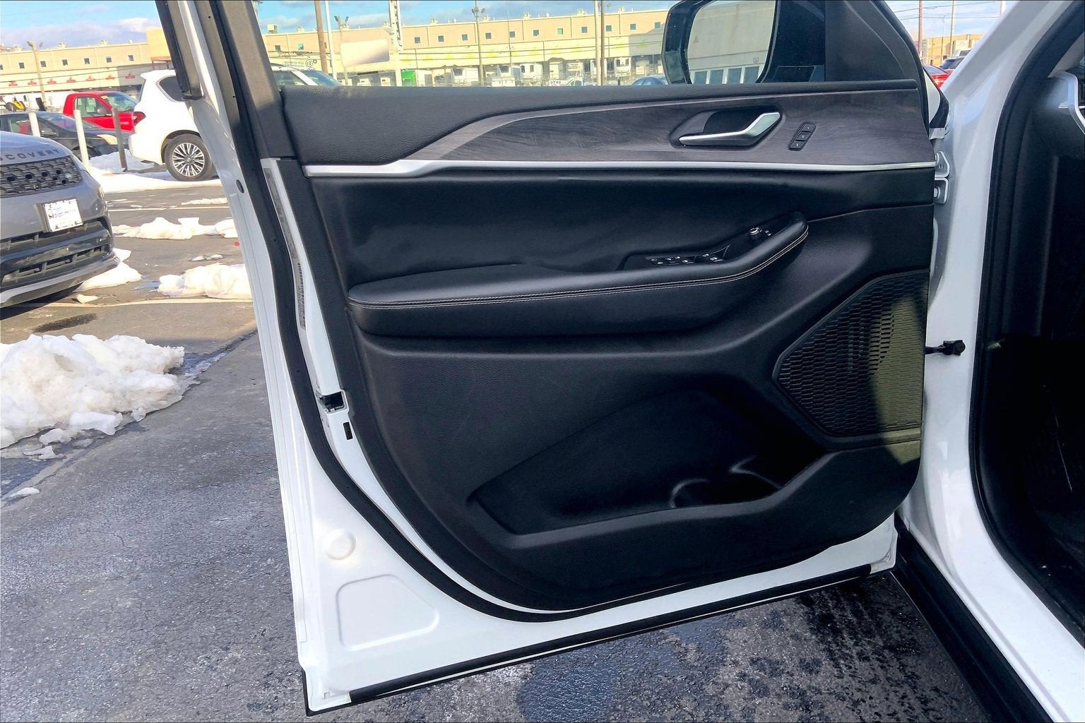 2023 Jeep Grand Cherokee Limited 4x2