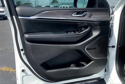 2023 Jeep Grand Cherokee Overland 4x4