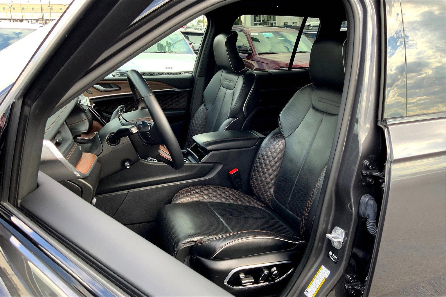 2023 Jeep Grand Cherokee Summit 4x4