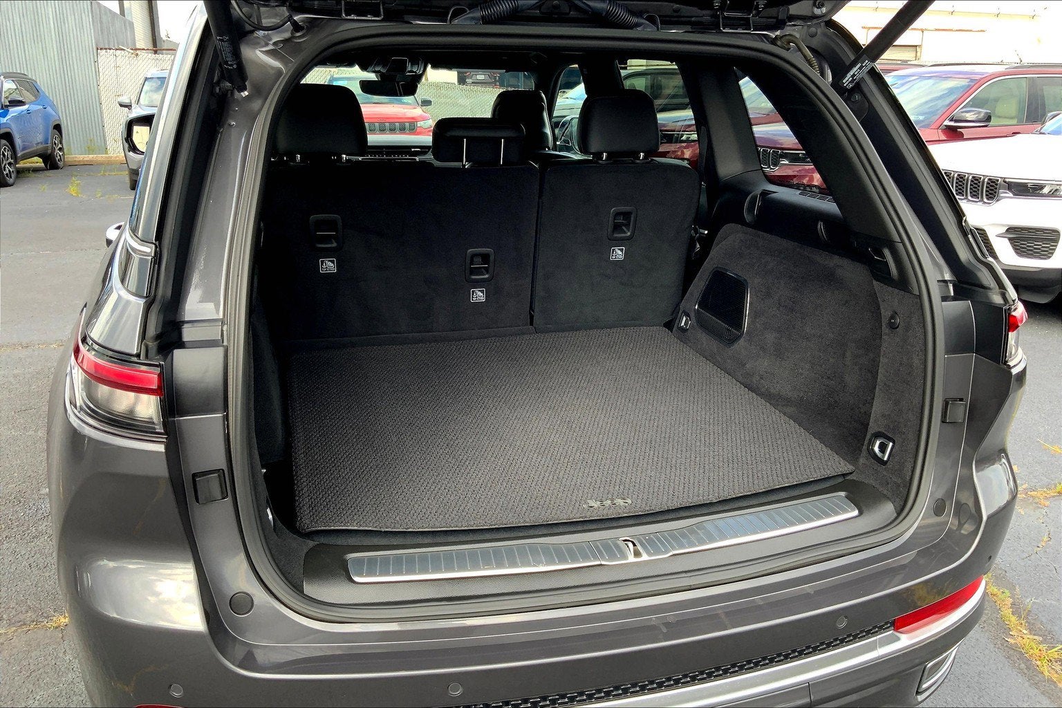 2023 Jeep Grand Cherokee Summit 4x4