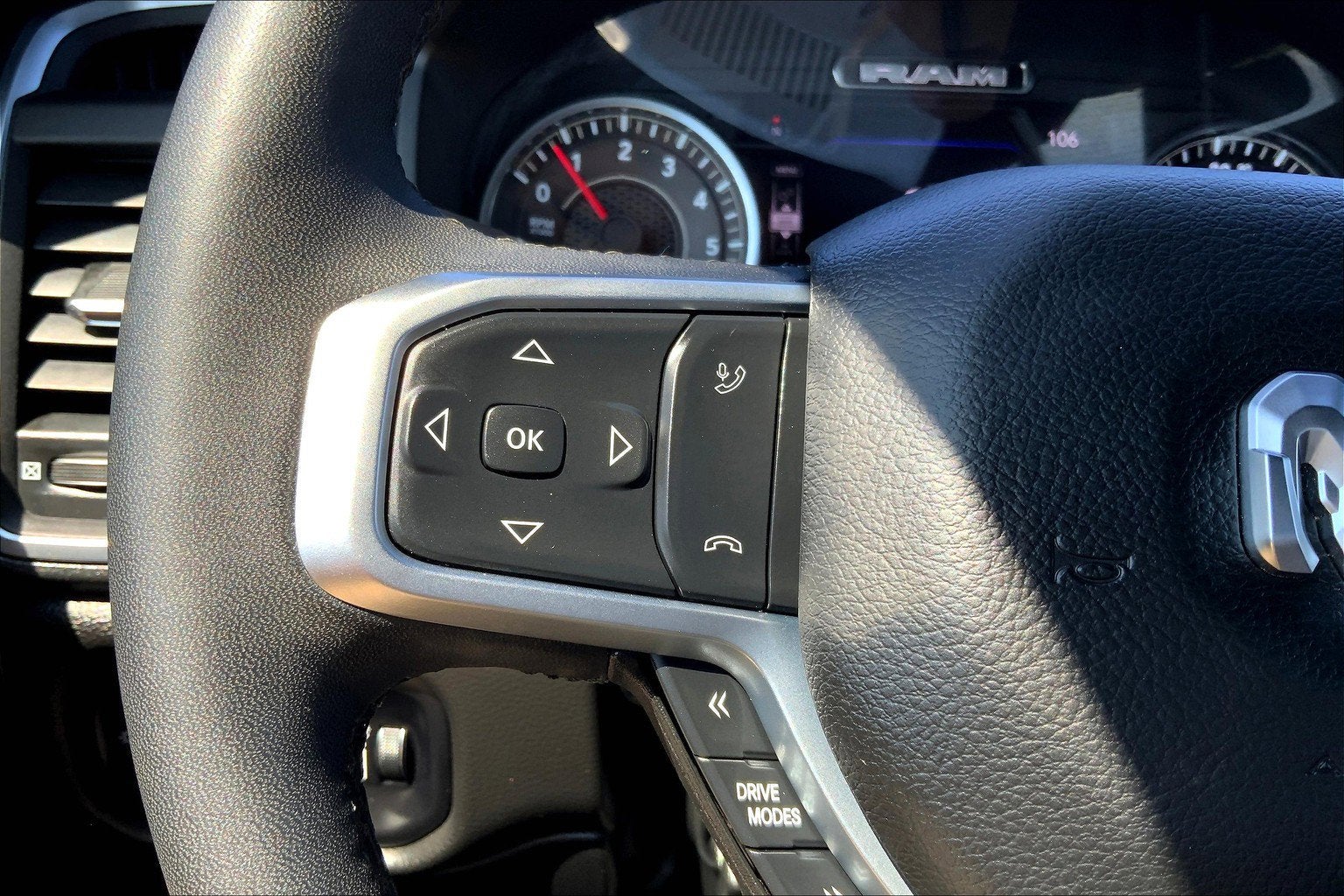 2025 RAM 1500 Big Horn Crew Cab 4x4 5'7' Box