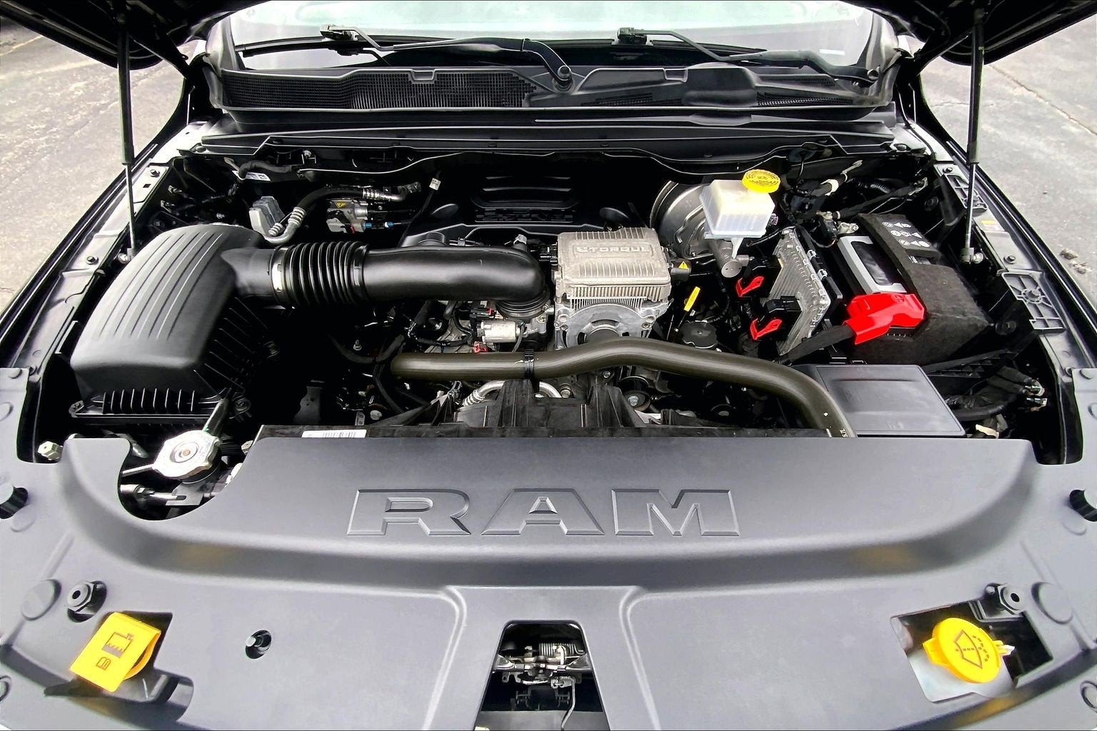 2022 RAM 1500 Big Horn Crew Cab 4x4 5'7' Box