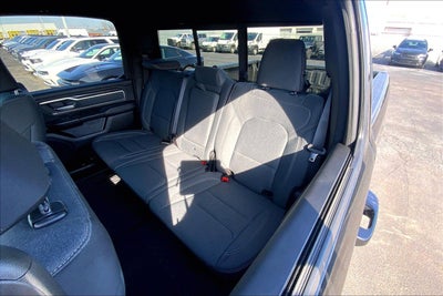 2022 RAM 1500 Big Horn Crew Cab 4x4 5'7' Box