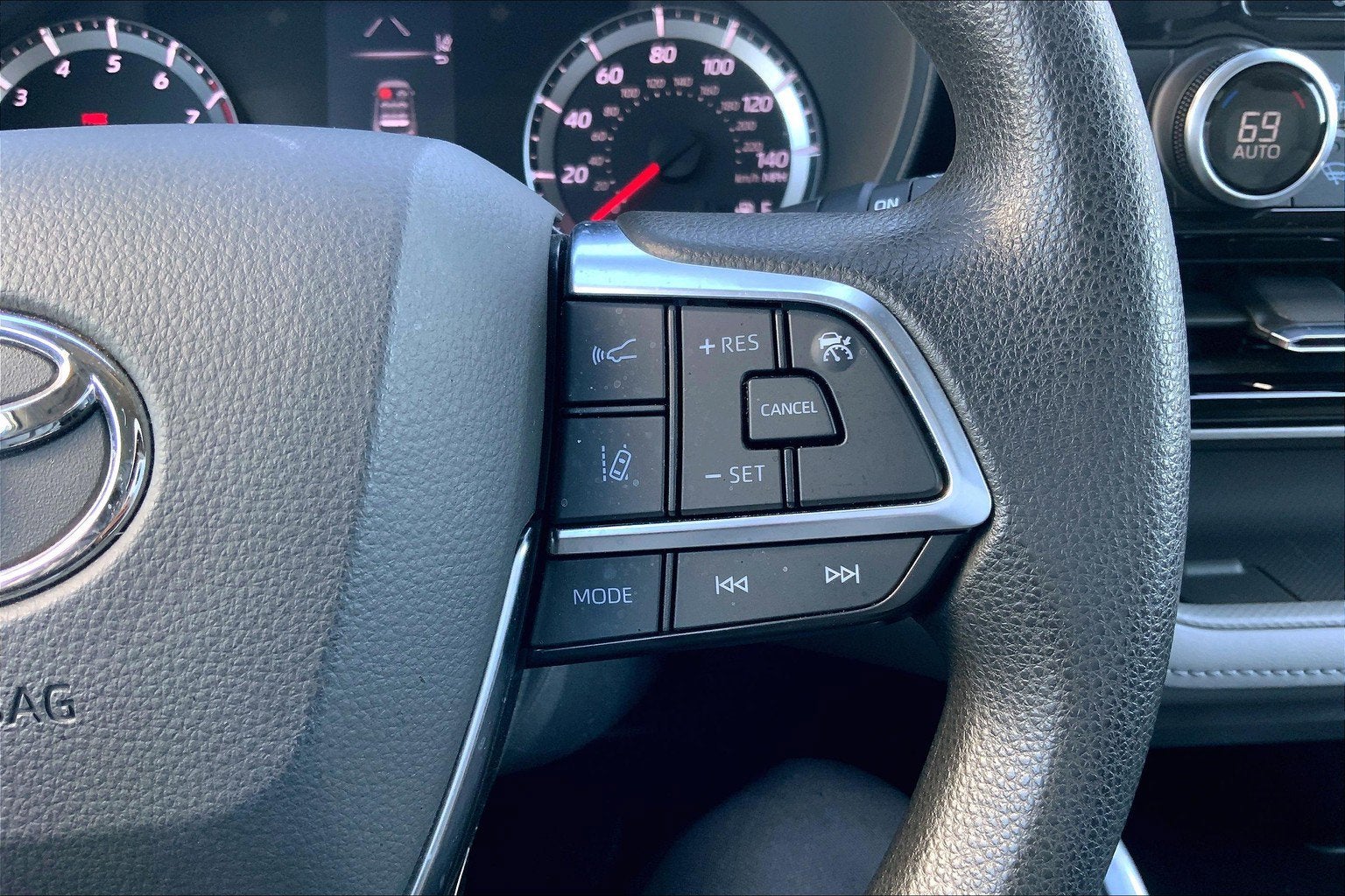 2021 Toyota Highlander L