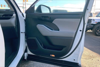 2021 Toyota Highlander L