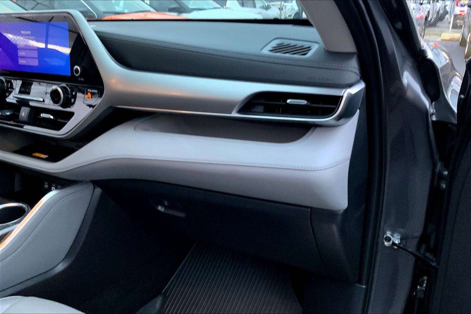 2024 Toyota Highlander Platinum