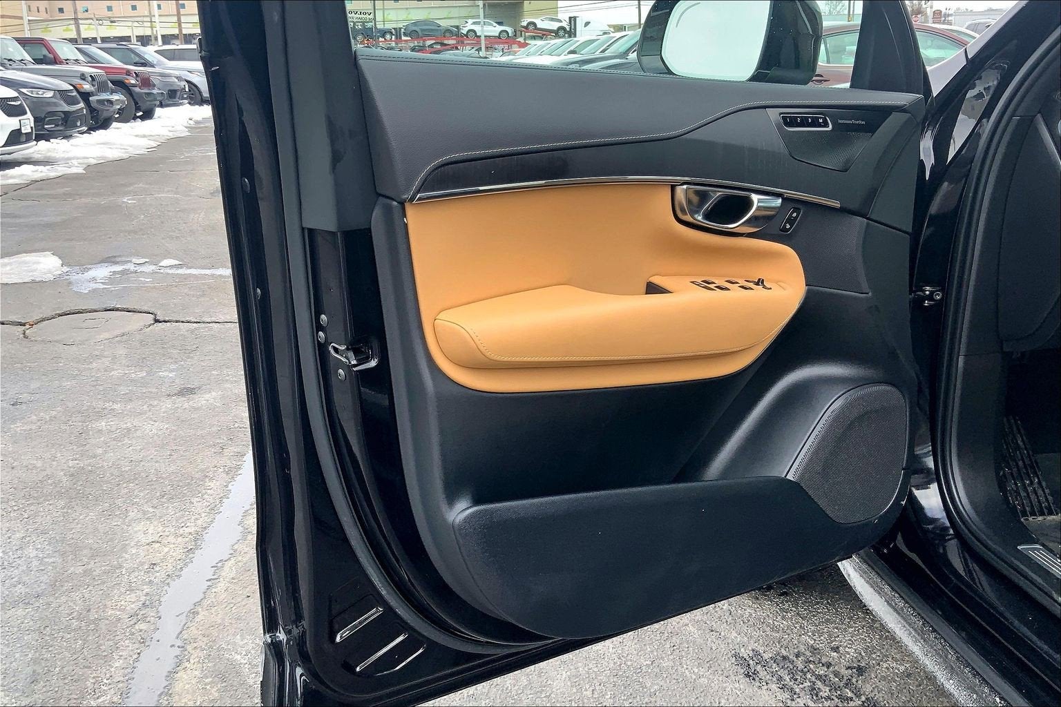 2022 Volvo XC90 T6 Inscription 7 Passenger