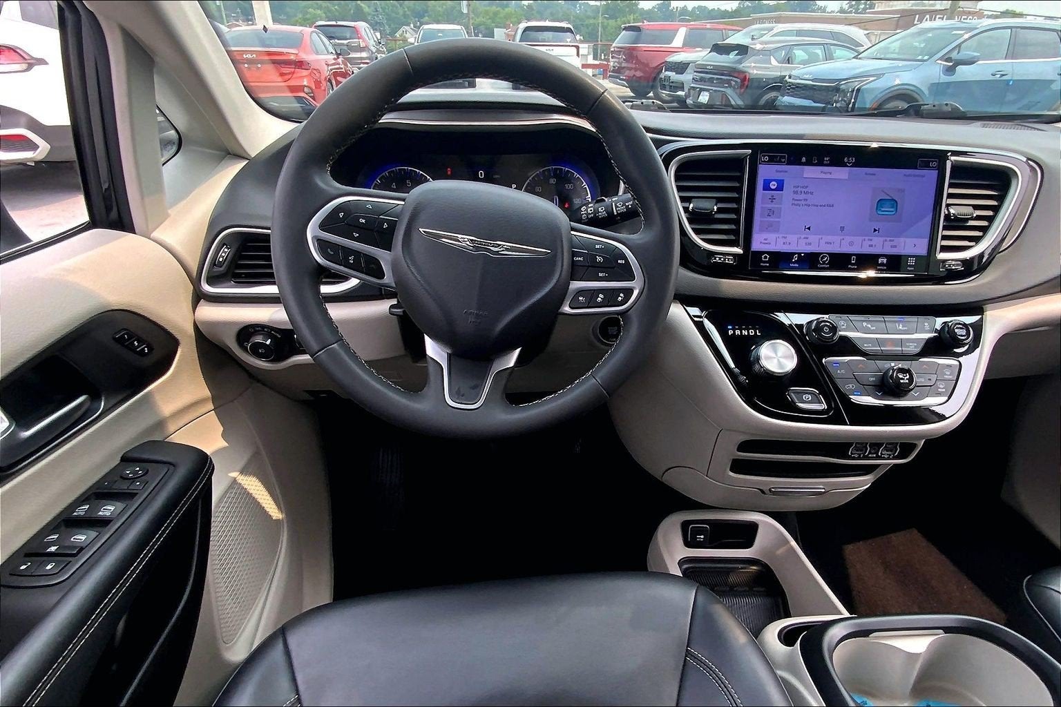 2023 Chrysler Pacifica Touring L