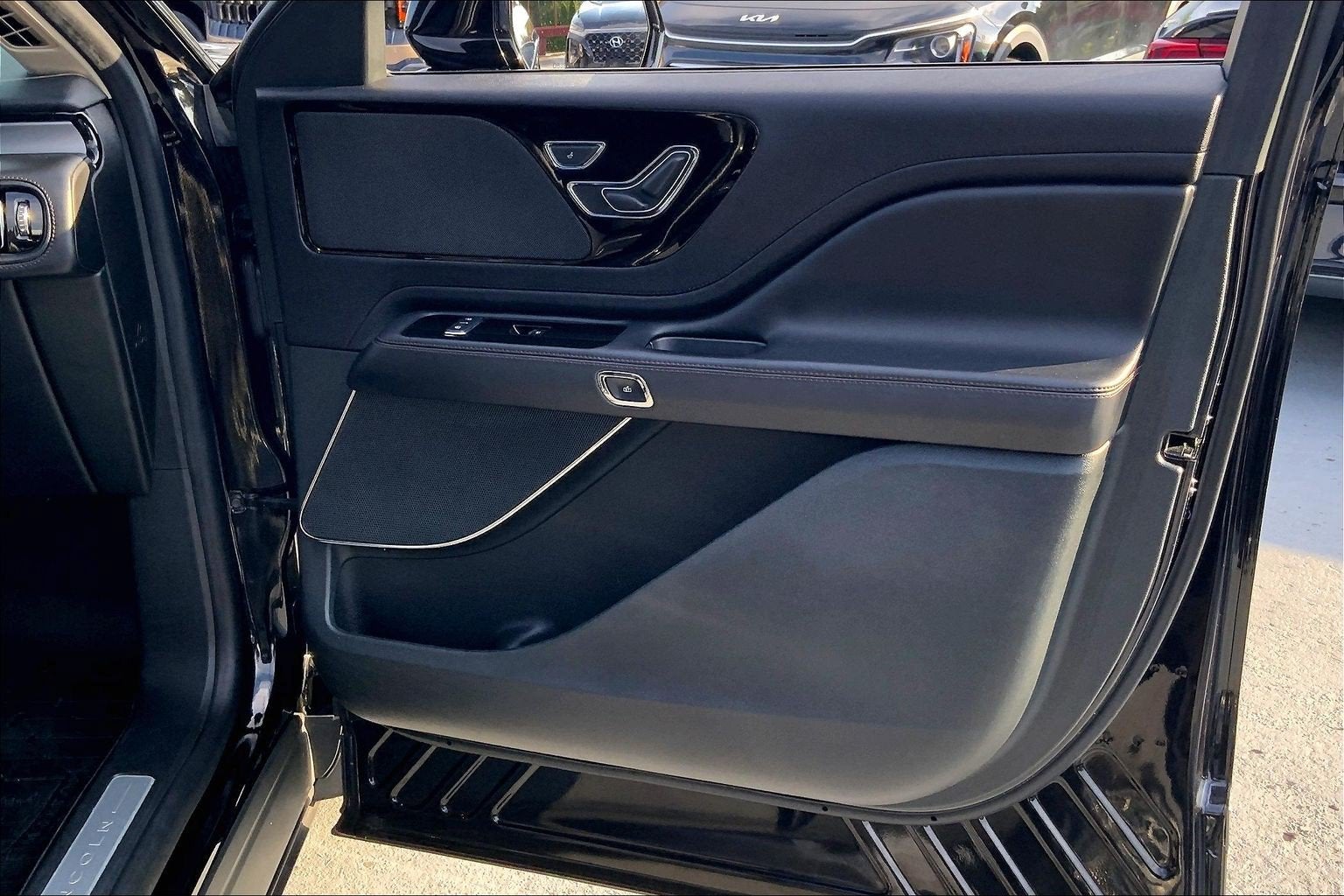2022 Lincoln Aviator Standard