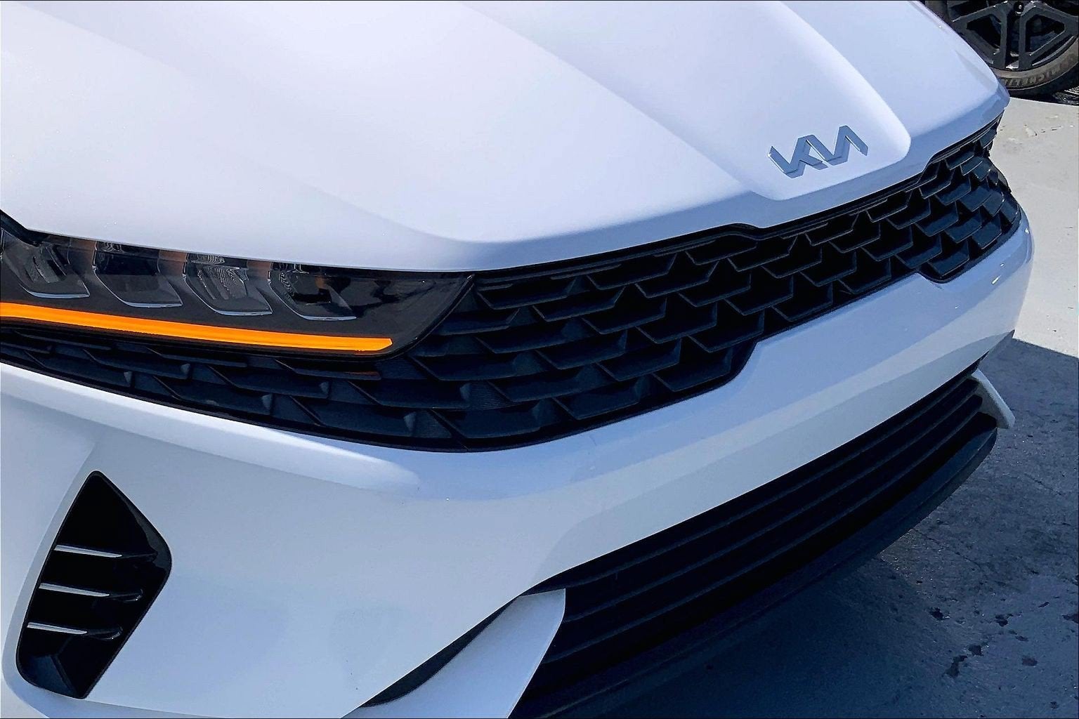 2023 Kia K5 EX
