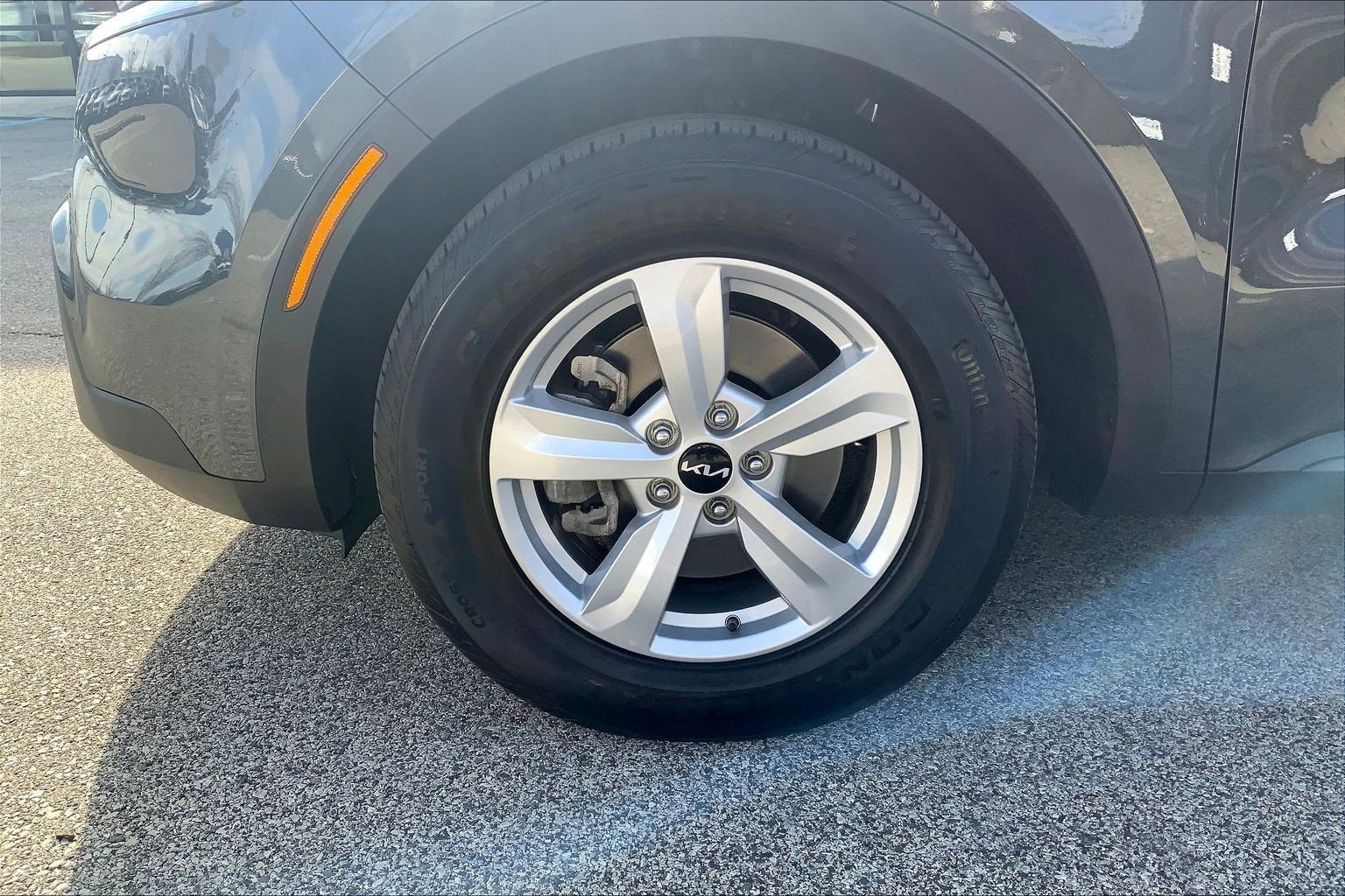 2023 Kia Sorento LX