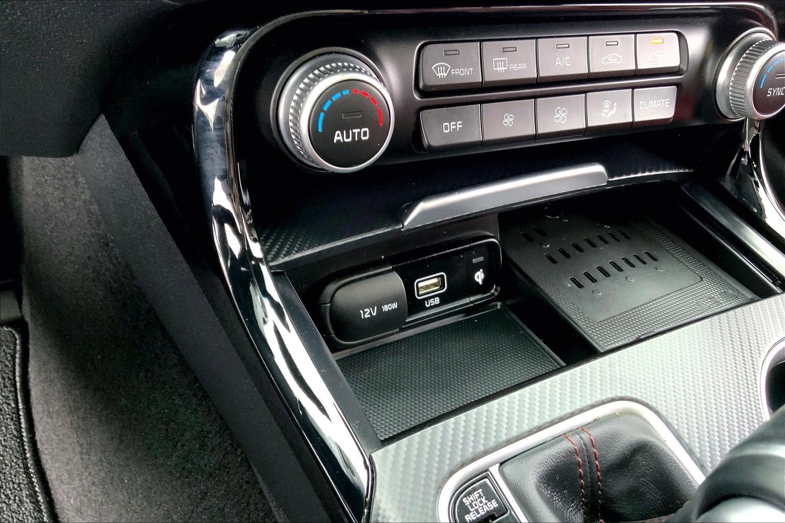2023 Kia Stinger GT-Line