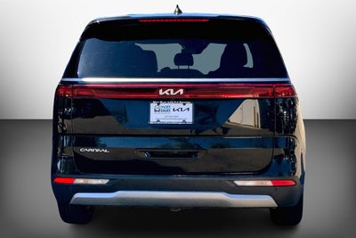 2024 Kia Carnival LX