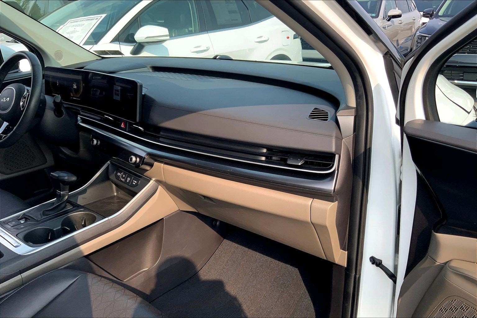2025 Kia Carnival LXS