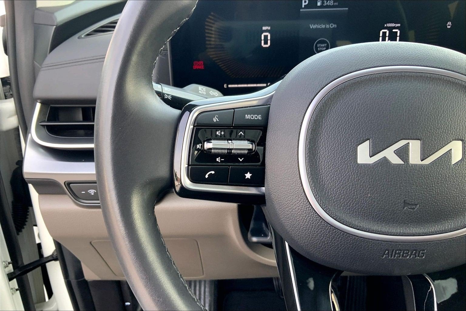 2025 Kia Carnival LXS
