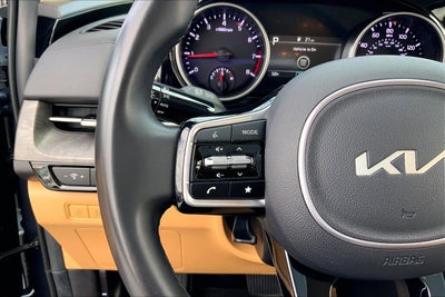 2024 Kia Carnival EX