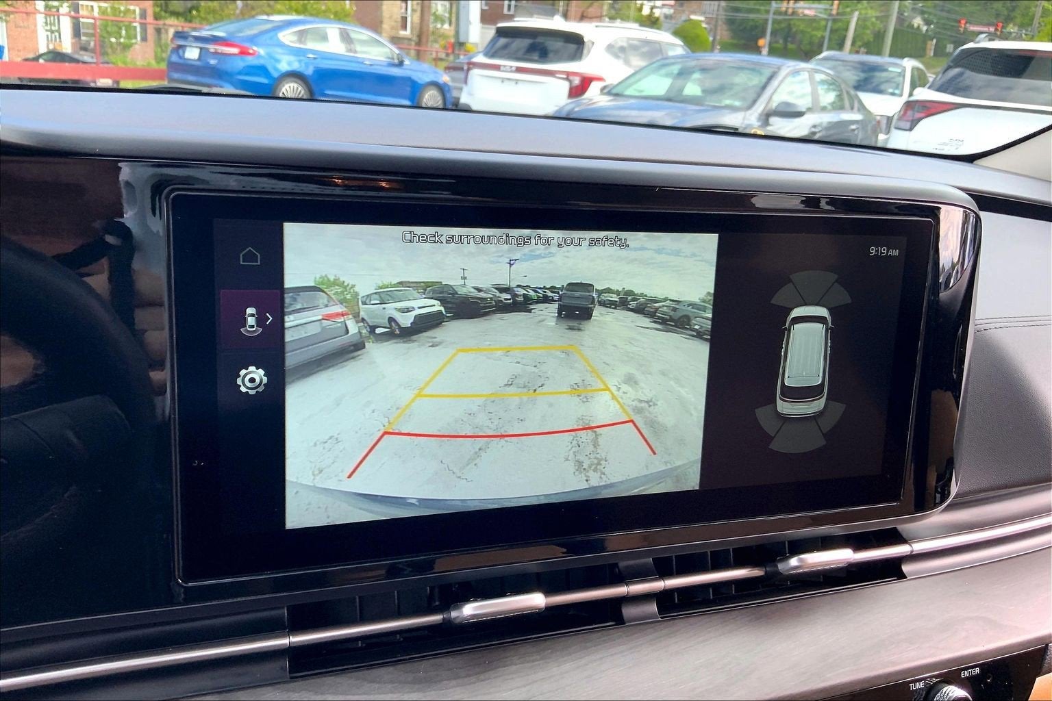 2024 Kia Carnival EX