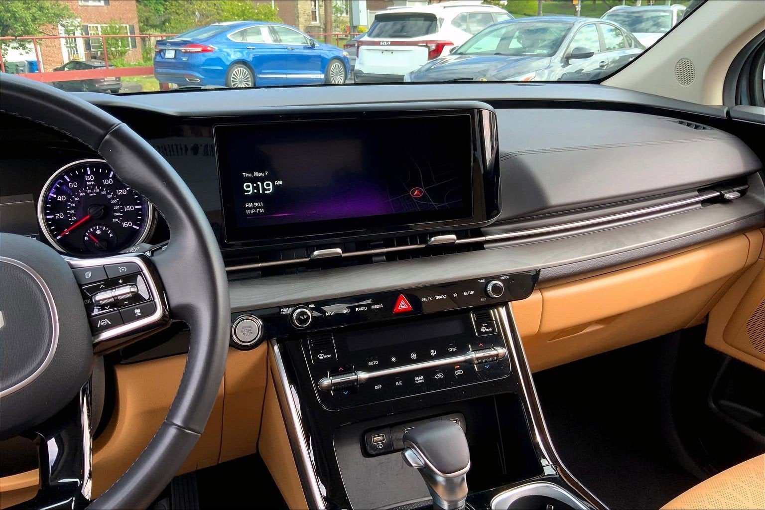 2024 Kia Carnival EX