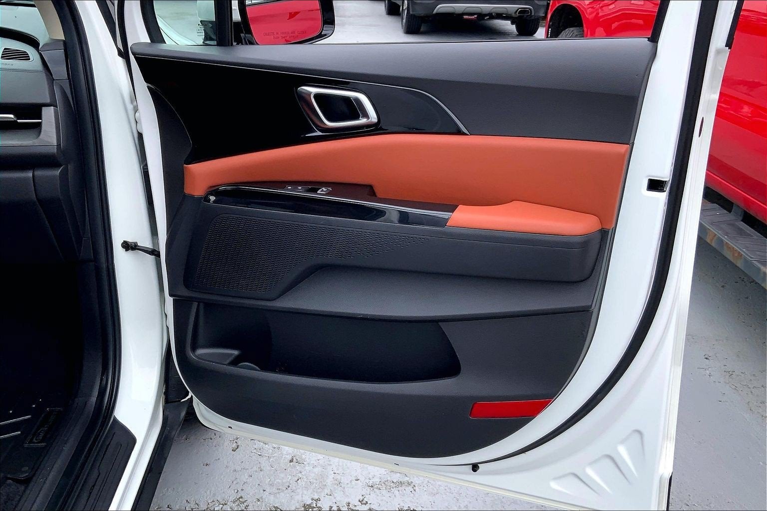 2023 Kia Carnival SX