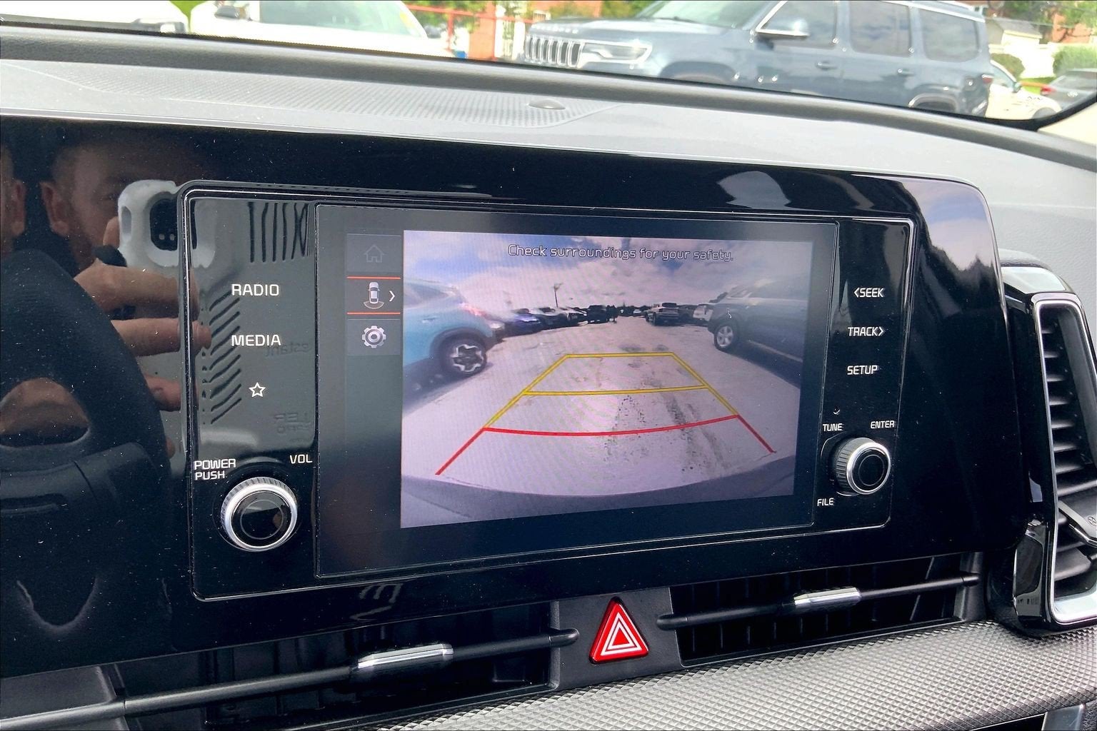 2023 Kia Sportage Hybrid LX