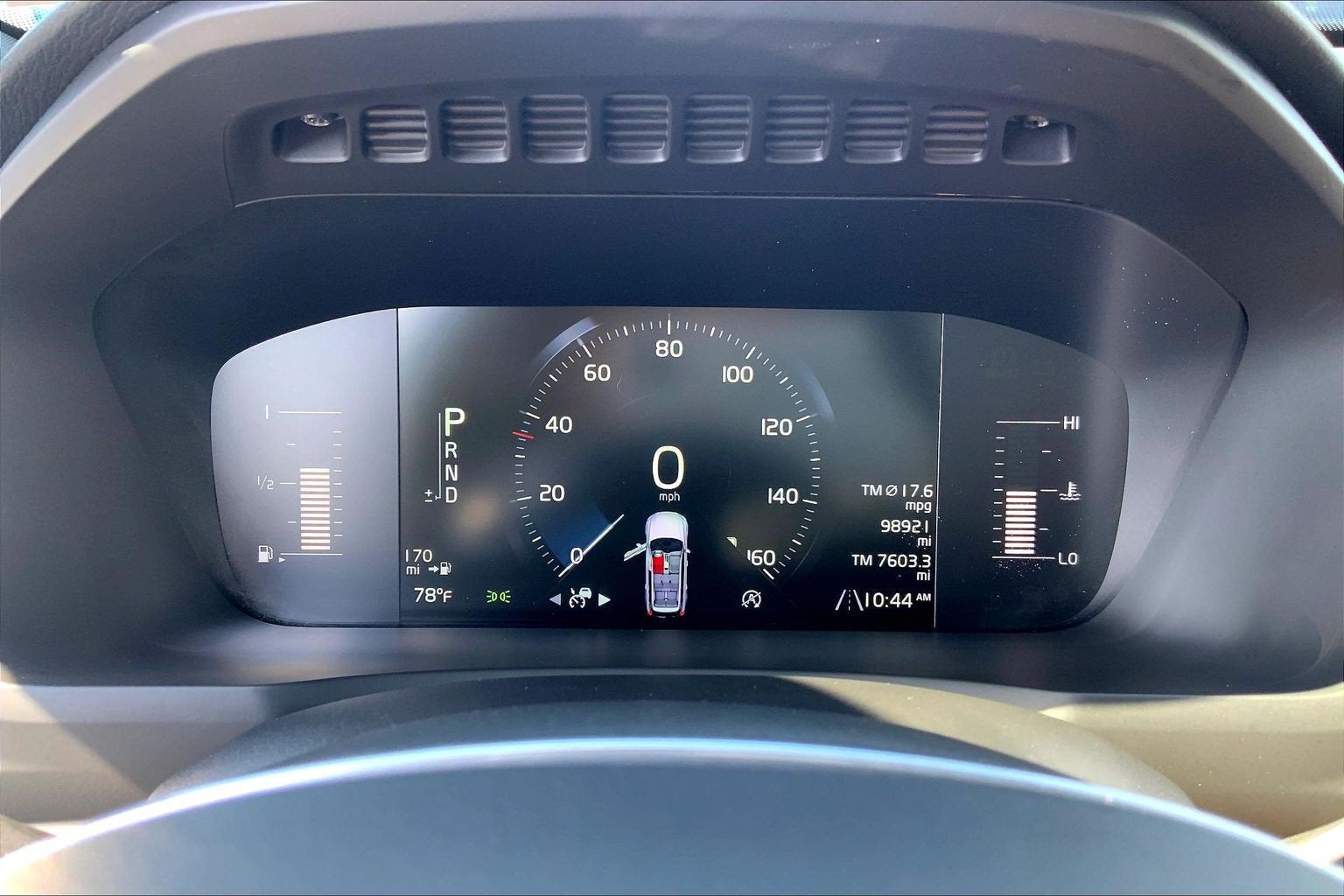 2018 Volvo XC90 Momentum