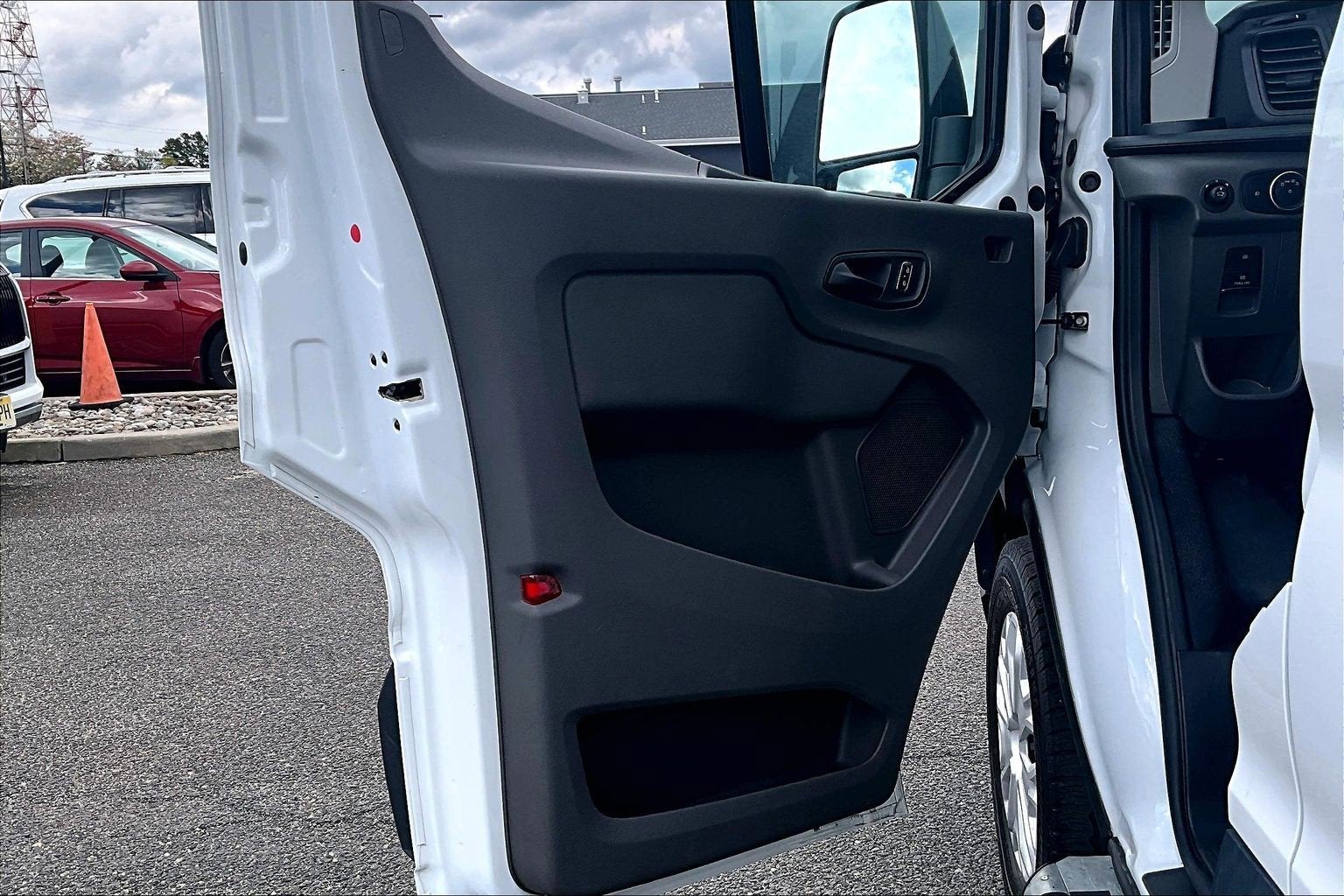 2025 Ford Transit Cargo Van Low Roof