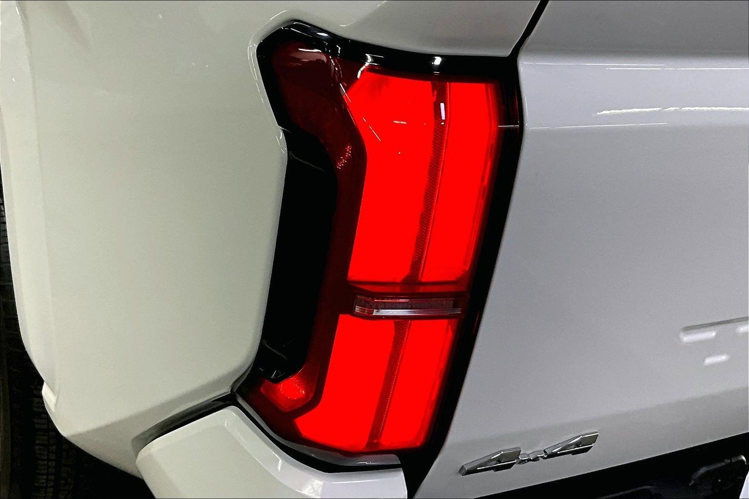 2024 Toyota Tacoma 4WD SR5