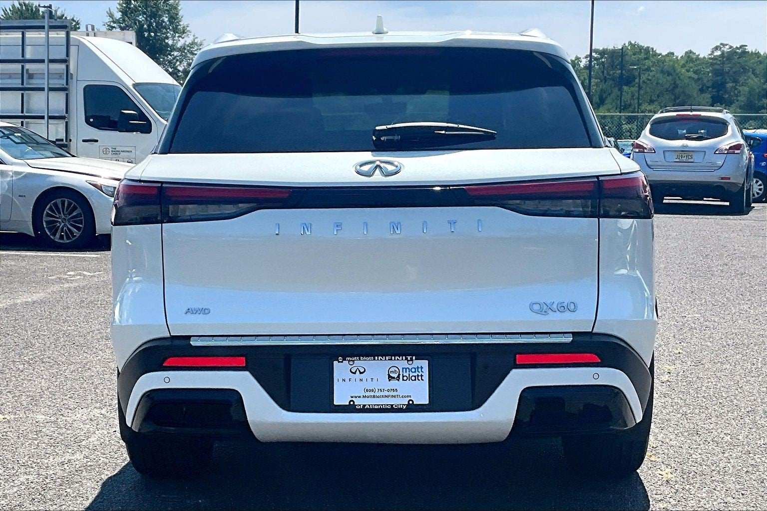 2023 INFINITI QX60 LUXE AWD