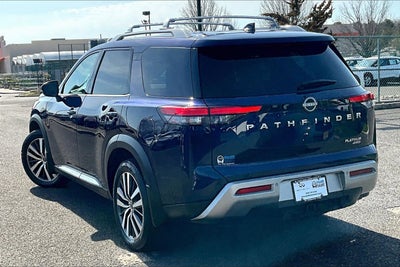 2022 Nissan Pathfinder Platinum