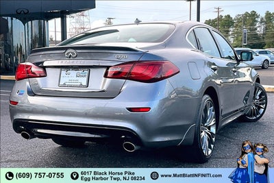 2019 INFINITI Q70 3.7 LUXE AWD