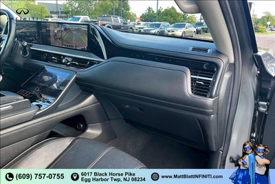 2025 INFINITI QX80 Sensory 4WD