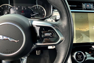 2022 Jaguar XF R-Dynamic SE