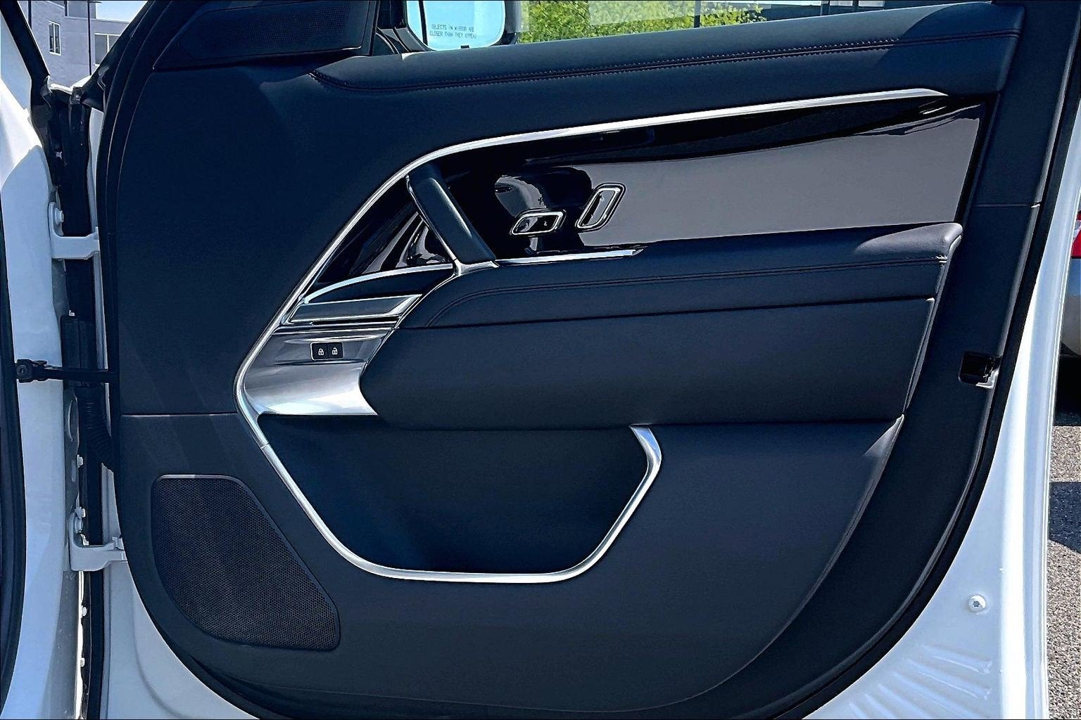 2024 Land Rover Range Rover SE