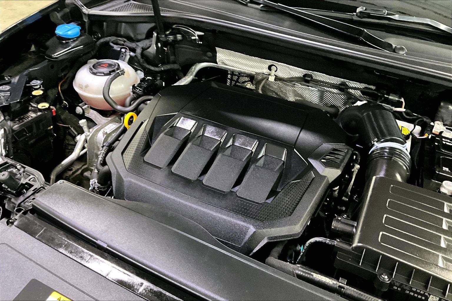 2022 Audi Q3 S line Premium