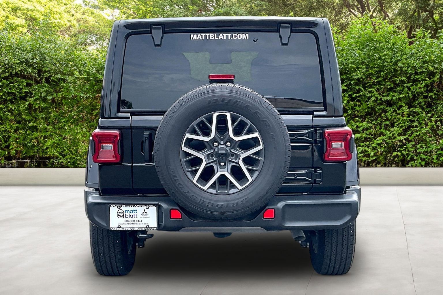 2024 Jeep Wrangler Sahara